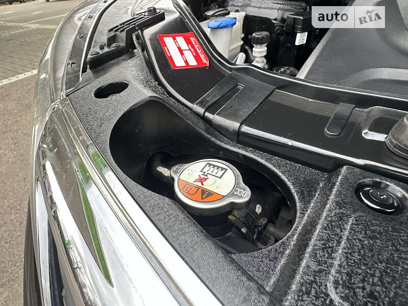Внедорожник / Кроссовер Kia Sorento 2012 в Трускавце