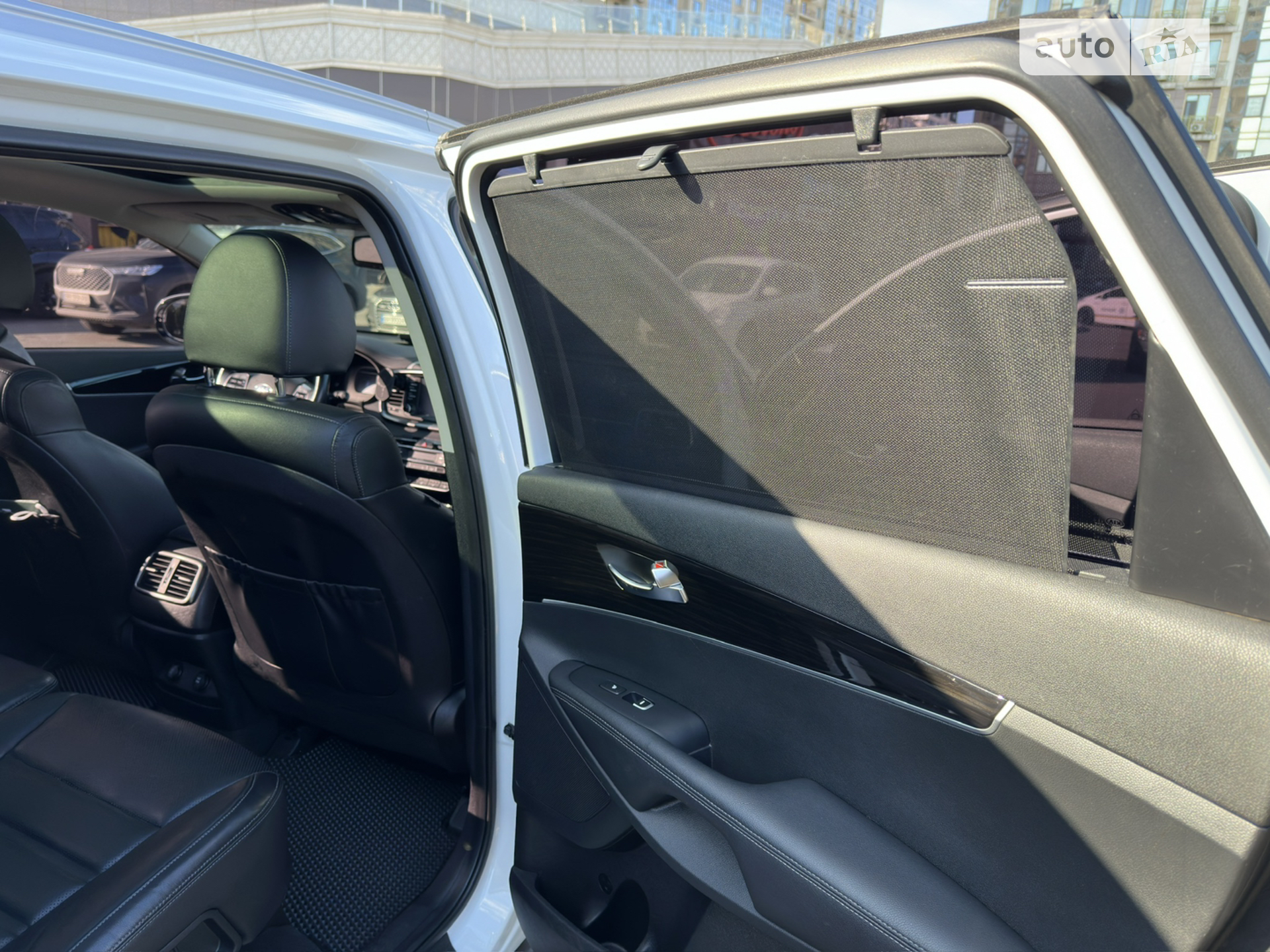 2018 Kia Sorento - мініатюра 18