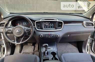 Внедорожник / Кроссовер Kia Sorento 2017 в 