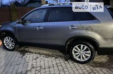 Внедорожник / Кроссовер Kia Sorento 2011 в Черновцах