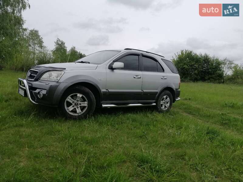 Внедорожник / Кроссовер Kia Sorento 2004 в Ровно