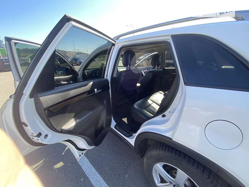 Позашляховик / Кросовер Kia Sorento 2011 в Мукачевому