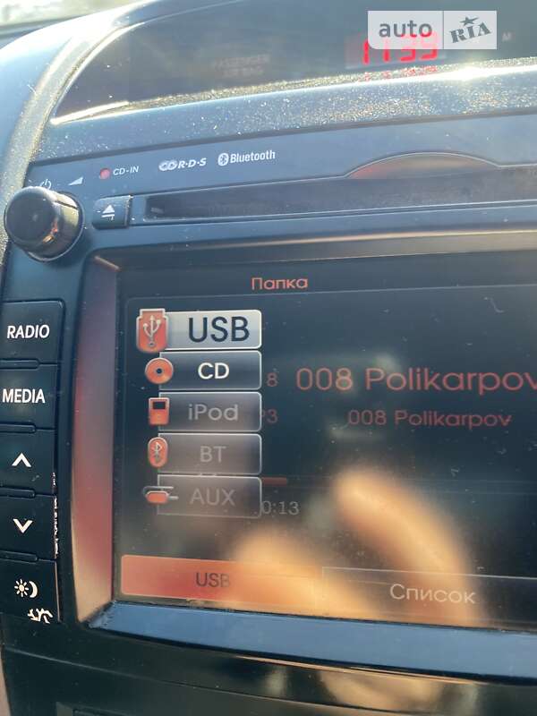 Позашляховик / Кросовер Kia Sorento 2011 в Мукачевому