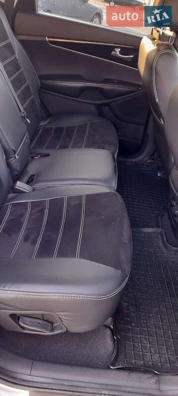 Позашляховик / Кросовер Kia Sorento 2015 в Бучі
