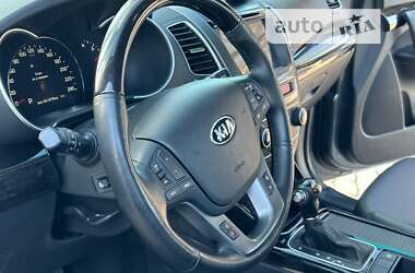 Внедорожник / Кроссовер Kia Sorento 2013 в Днепре