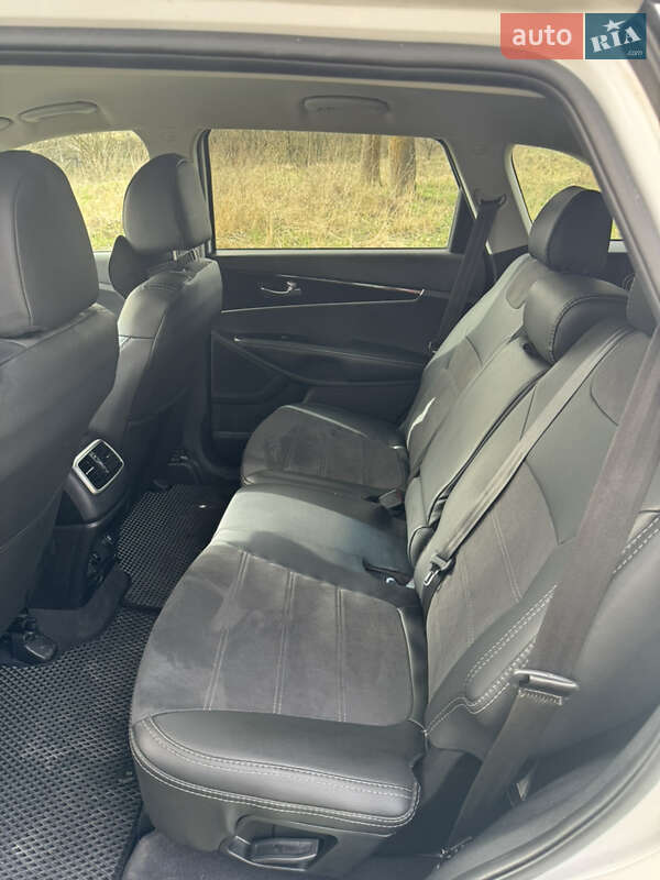 Внедорожник / Кроссовер Kia Sorento 2018 в Тернополе