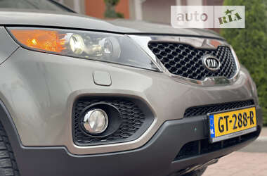 Внедорожник / Кроссовер Kia Sorento 2010 в Стрые