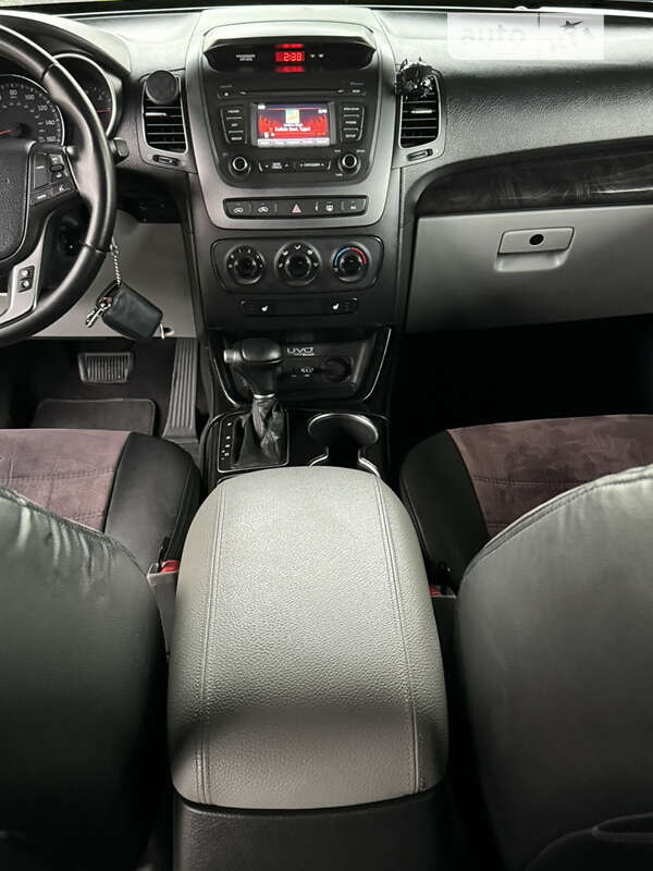 Внедорожник / Кроссовер Kia Sorento 2013 в Киеве