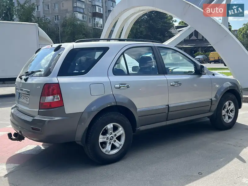 Kia Sorento 2003 VIN KNEJC522535135678 фото оголошення 2 з 61