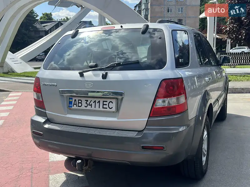 Kia Sorento 2003 VIN KNEJC522535135678 фото оголошення 4 з 61