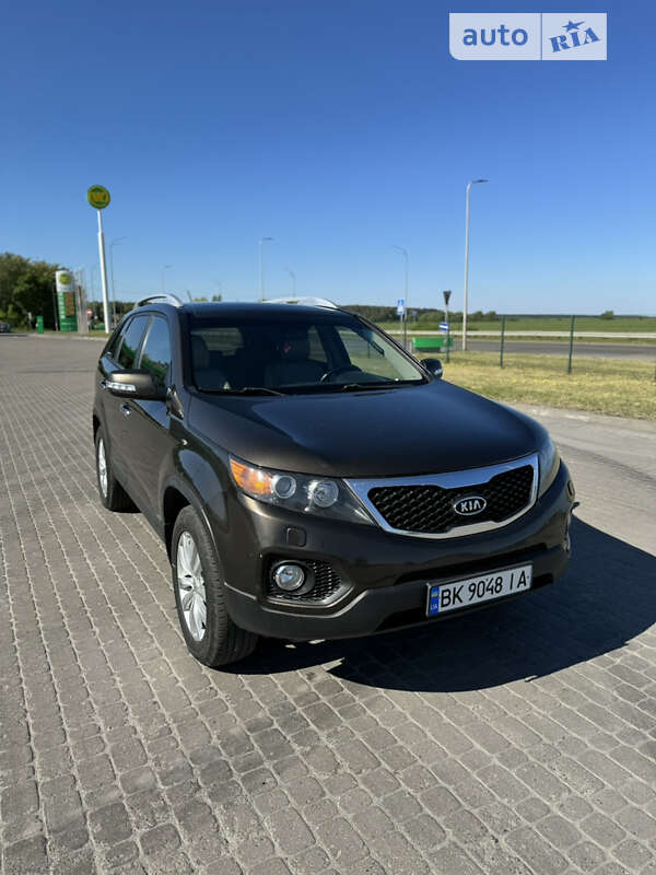 Внедорожник / Кроссовер Kia Sorento 2010 в Радивилове