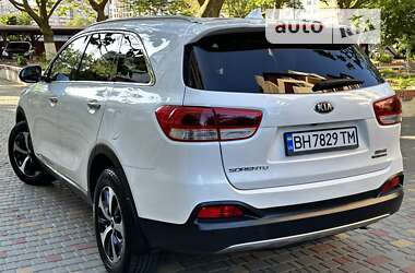 Позашляховик / Кросовер Kia Sorento 2016 в Одесі