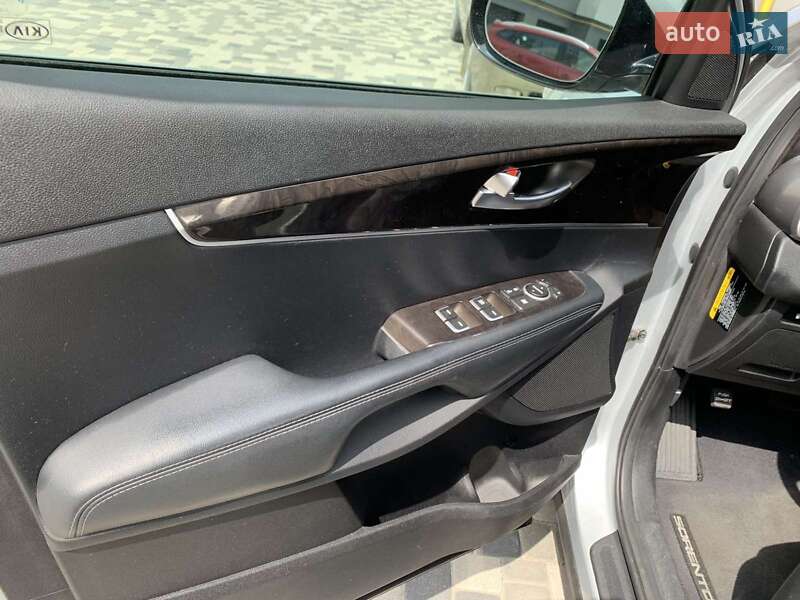 Позашляховик / Кросовер Kia Sorento 2016 в Івано-Франківську фото 15 Позашляховик / Кросовер Kia Sorento 2016 в Івано-Франківську
