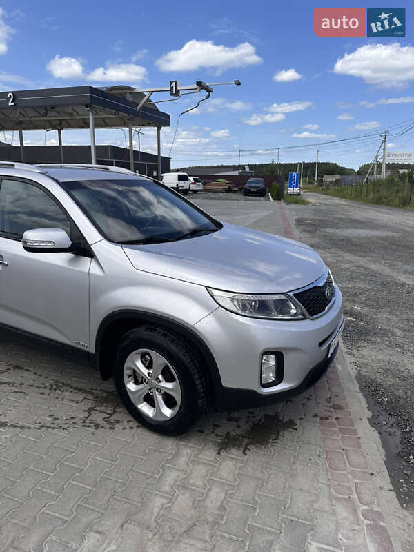 Позашляховик / Кросовер Kia Sorento 2013 в Львові