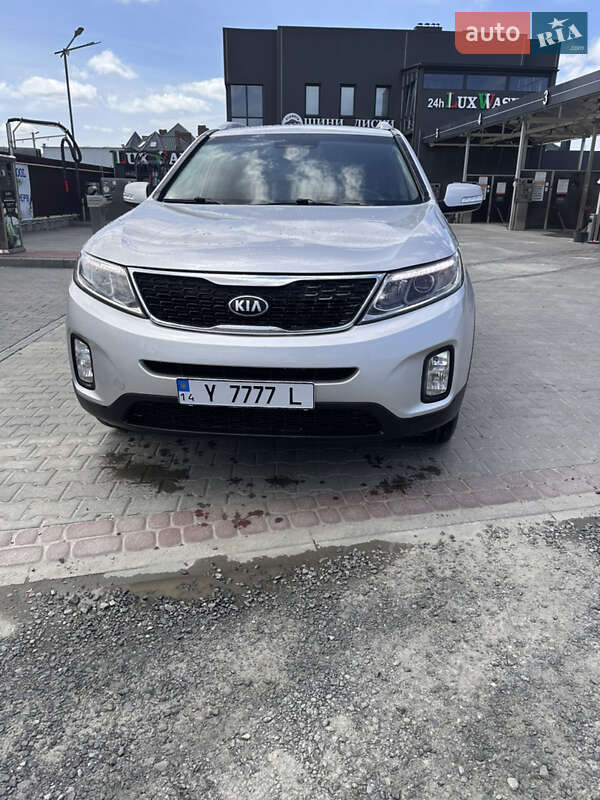 Позашляховик / Кросовер Kia Sorento 2013 в Львові