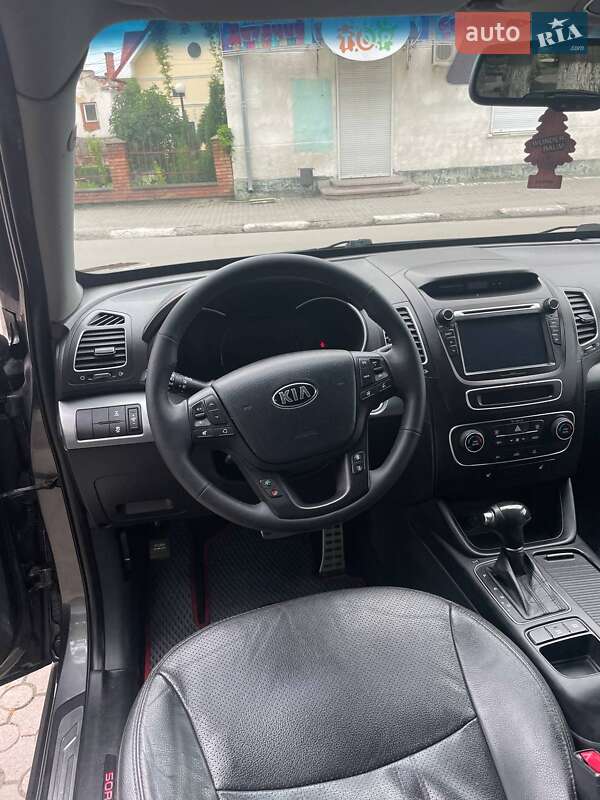 Позашляховик / Кросовер Kia Sorento 2014 в Івано-Франківську