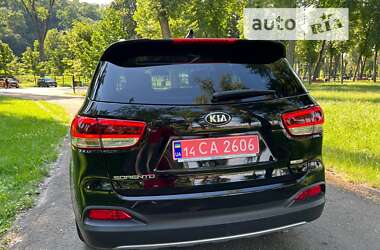 Внедорожник / Кроссовер Kia Sorento 2016 в Киеве