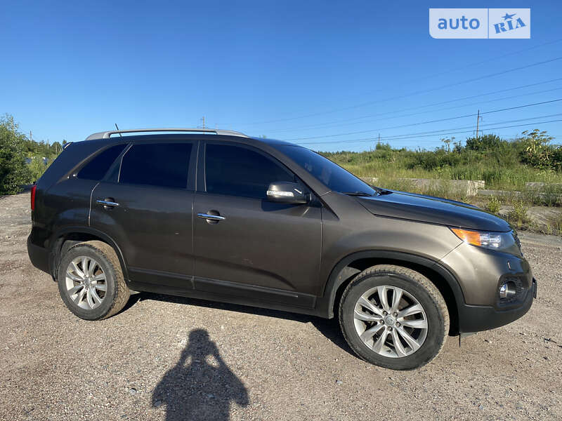 Позашляховик / Кросовер Kia Sorento 2010 в Житомирі