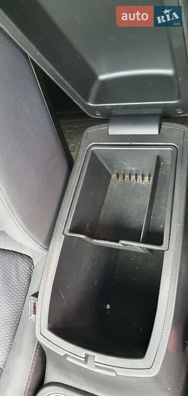 Позашляховик / Кросовер Kia Sorento 2011 в Львові фото 30 Позашляховик / Кросовер Kia Sorento 2011 в Львові