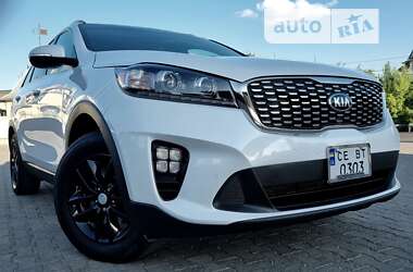 Внедорожник / Кроссовер Kia Sorento 2016 в Черновцах