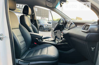 Внедорожник / Кроссовер Kia Sorento 2017 в 