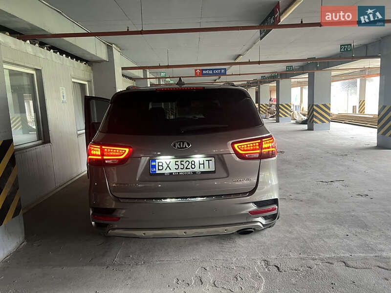 Внедорожник / Кроссовер Kia Sorento 2015 в Хмельницком