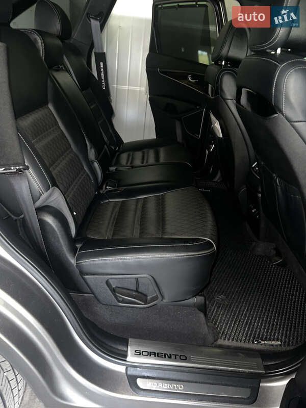 Внедорожник / Кроссовер Kia Sorento 2015 в Хмельницком