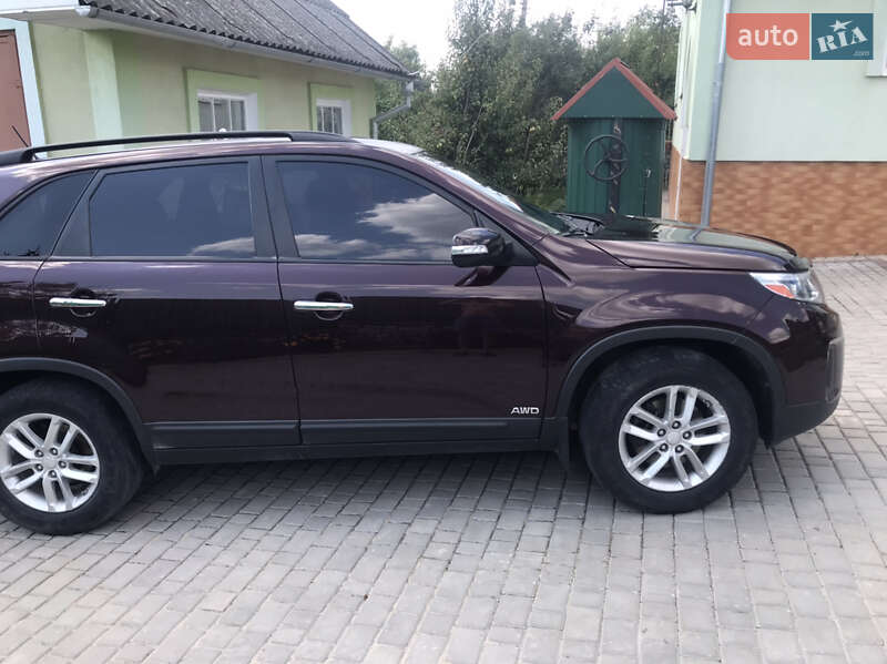 Внедорожник / Кроссовер Kia Sorento 2013 в Скалате