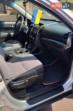 Позашляховик / Кросовер Kia Sorento 2011 в Києві