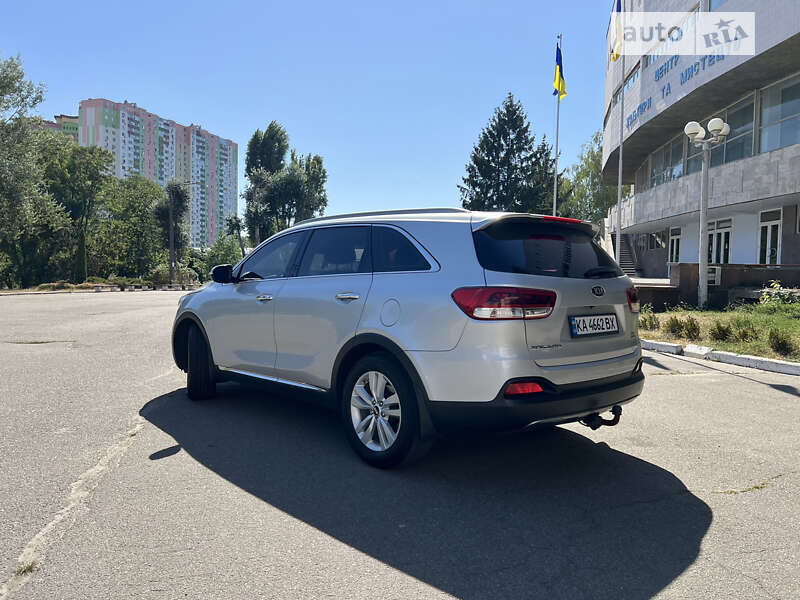 Позашляховик / Кросовер Kia Sorento 2016 в Києві