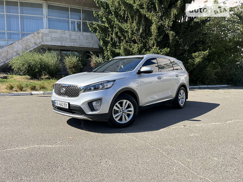 Позашляховик / Кросовер Kia Sorento 2016 в Києві