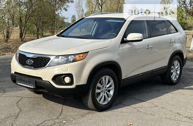 Внедорожник / Кроссовер Kia Sorento 2011 в Каменском