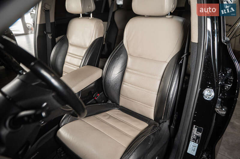 Позашляховик / Кросовер Kia Sorento 2016 в Одесі