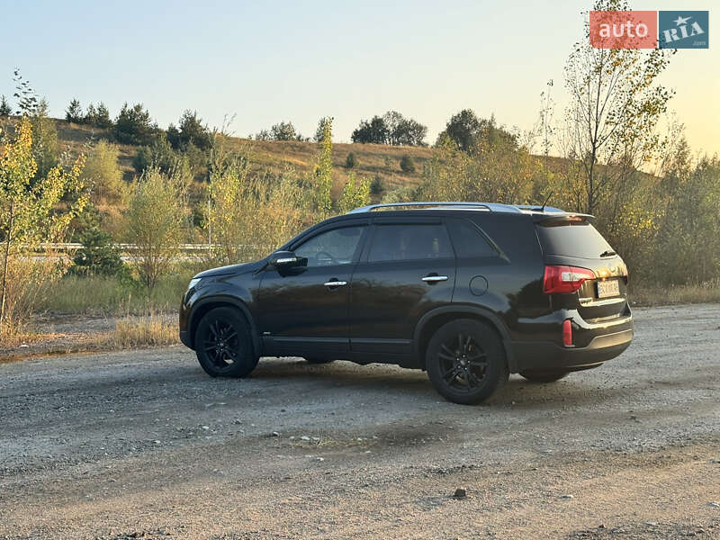 Внедорожник / Кроссовер Kia Sorento 2014 в Ахтырке