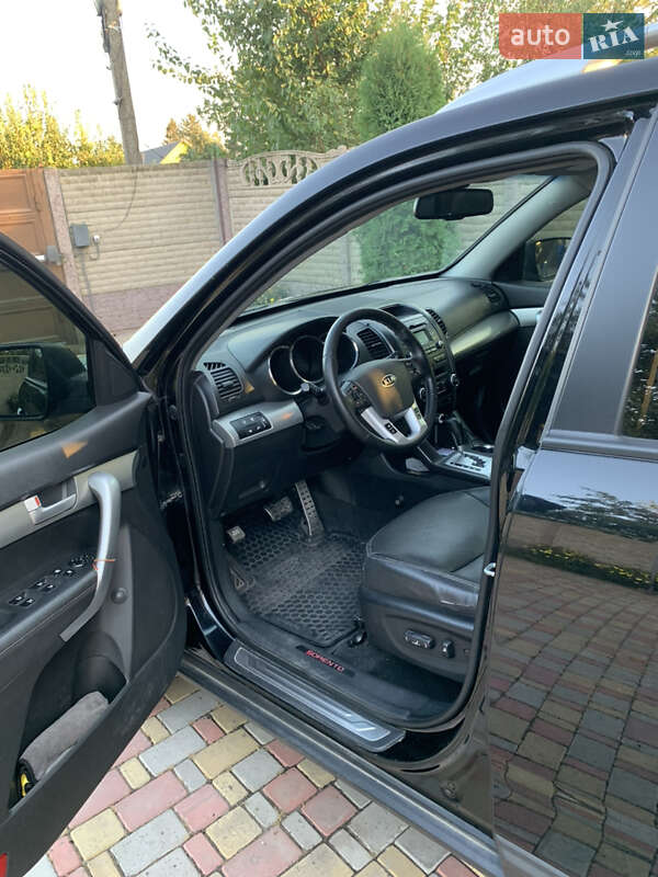 Внедорожник / Кроссовер Kia Sorento 2012 в Харькове