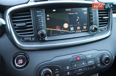 Позашляховик / Кросовер Kia Sorento 2015 в 