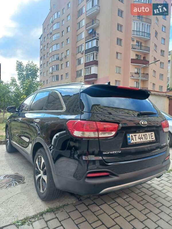 Позашляховик / Кросовер Kia Sorento 2016 в Івано-Франківську