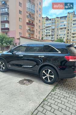Позашляховик / Кросовер Kia Sorento 2016 в Івано-Франківську