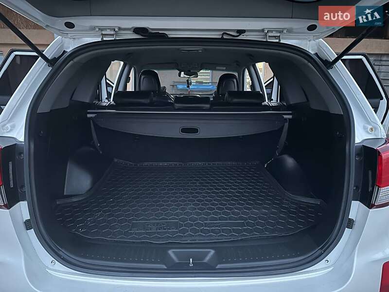 Внедорожник / Кроссовер Kia Sorento 2013 в Иршаве