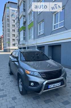 Позашляховик / Кросовер Kia Sorento 2010 в Івано-Франківську