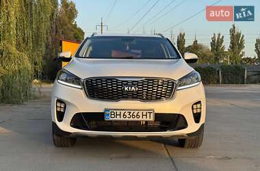 Внедорожник / Кроссовер Kia Sorento 2017 в 