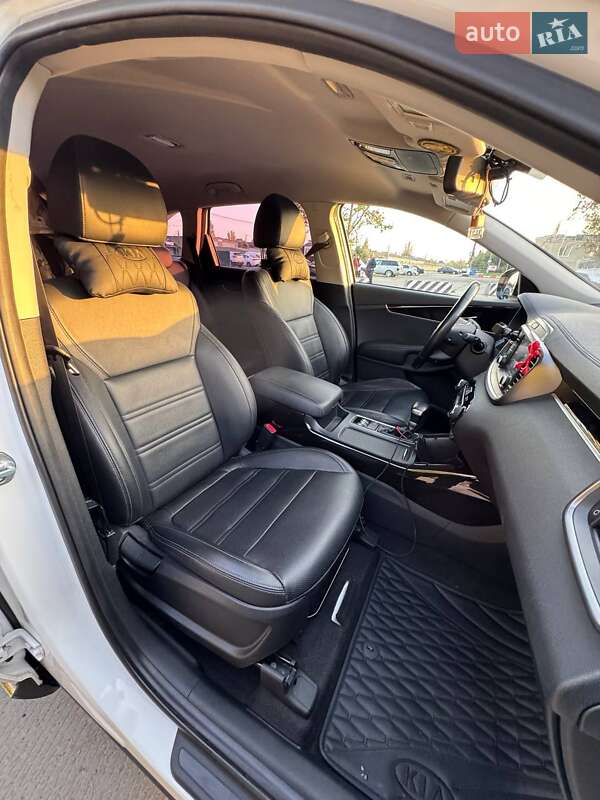 Позашляховик / Кросовер Kia Sorento 2017 в Одесі