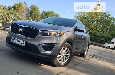 Позашляховик / Кросовер Kia Sorento 2015 в Дніпрі