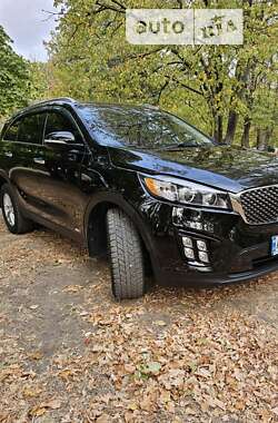 Позашляховик / Кросовер Kia Sorento 2015 в Харкові