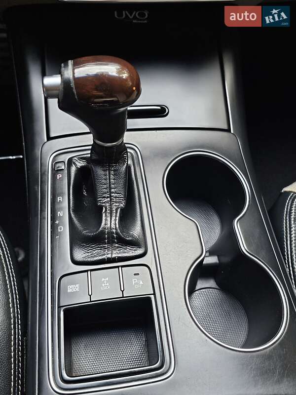 Позашляховик / Кросовер Kia Sorento 2015 в Харкові фото 32 Позашляховик / Кросовер Kia Sorento 2015 в Харкові