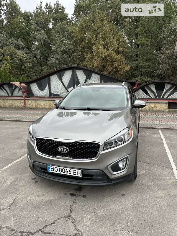 Позашляховик / Кросовер Kia Sorento 2017 в Тернополі