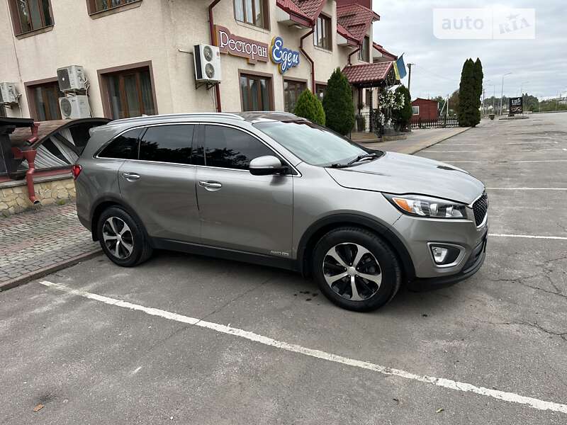 Позашляховик / Кросовер Kia Sorento 2017 в Тернополі