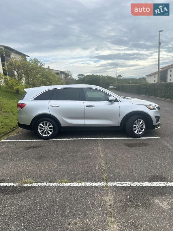 Позашляховик / Кросовер Kia Sorento 2016 в Херсоні