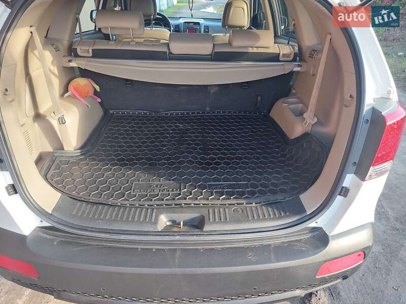 Внедорожник / Кроссовер Kia Sorento 2010 в Золотоноше
