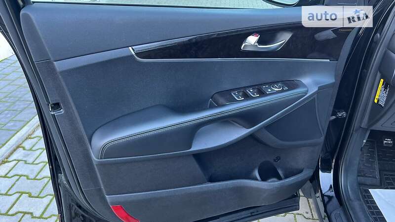 Внедорожник / Кроссовер Kia Sorento 2015 в Ивано-Франковске